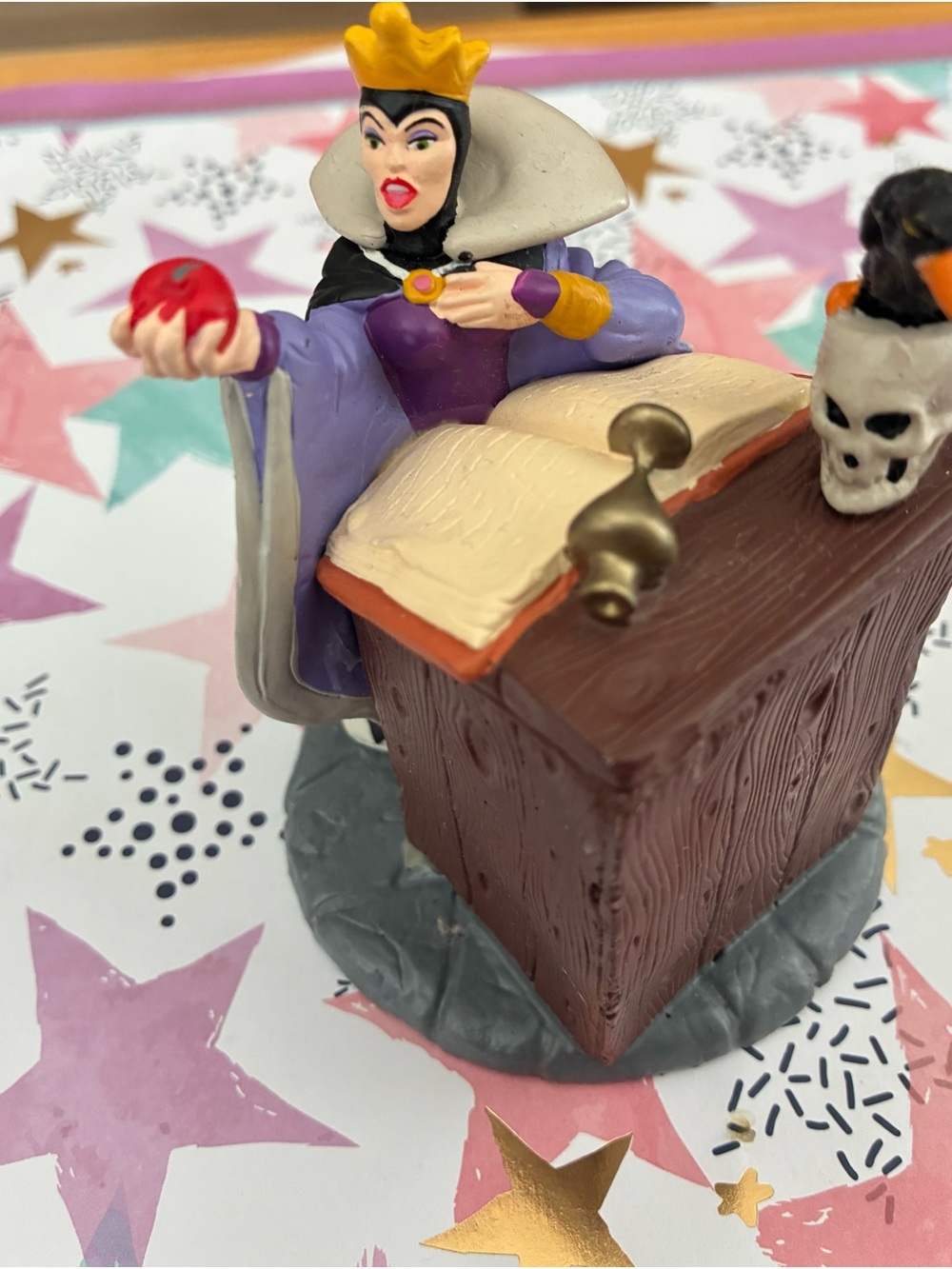 Evil Queen Crow and Skull from Snow White & 7 Dwarfs